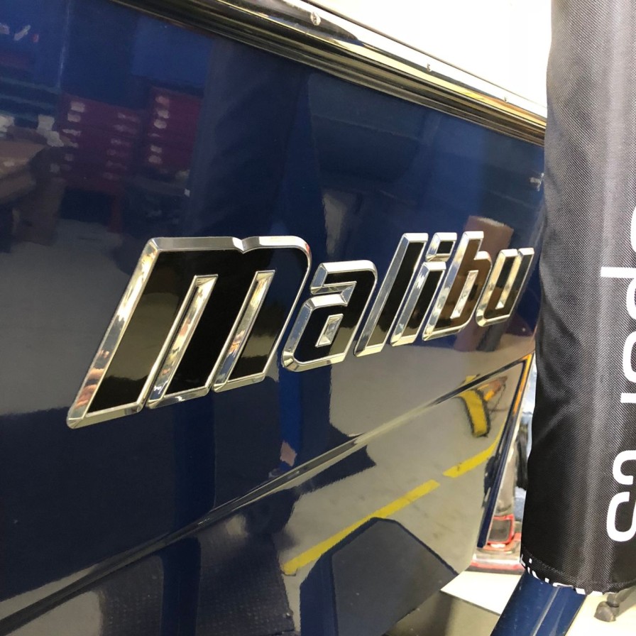 Parts Malibu Decals & Emblems | Malibu Emblem Sl24 Black Pearl, Chrome, 26